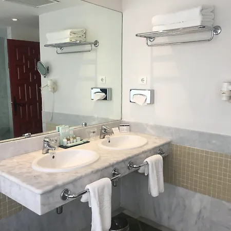 호텔 파라도르 드 네르하